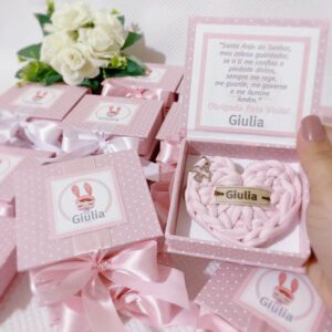 caixa-personalizada-com-chaveiro-lembrancinha-maternidade