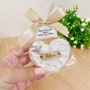 lembrancinha-maternidade-chaveiro-coracao-croche