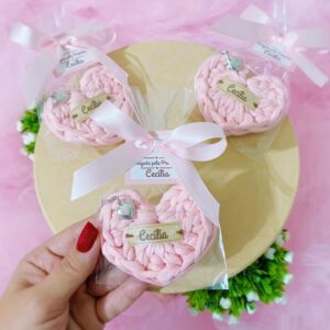 lembrancinha-para-maternidade-chaveiro-de-coracao